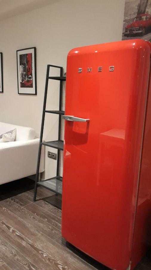 Apartamento Manuela Sancho Apartment Zaragoza Ngoại thất bức ảnh