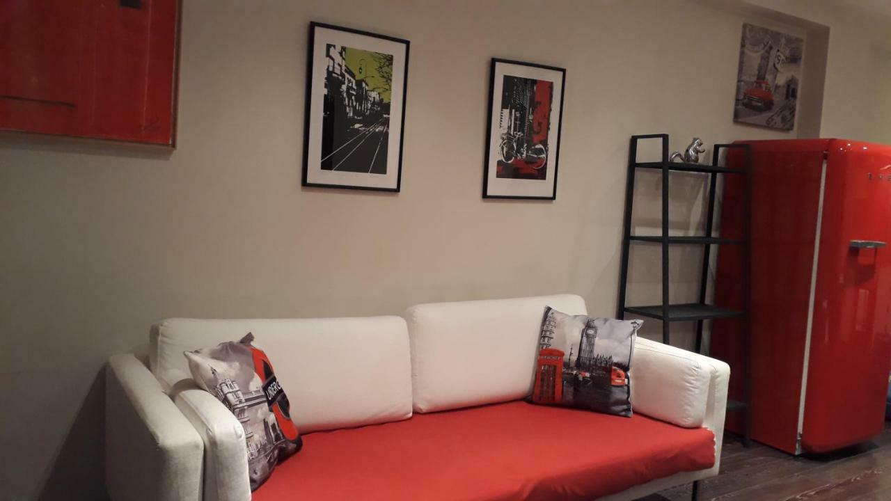 Apartamento Manuela Sancho Apartment Zaragoza Ngoại thất bức ảnh